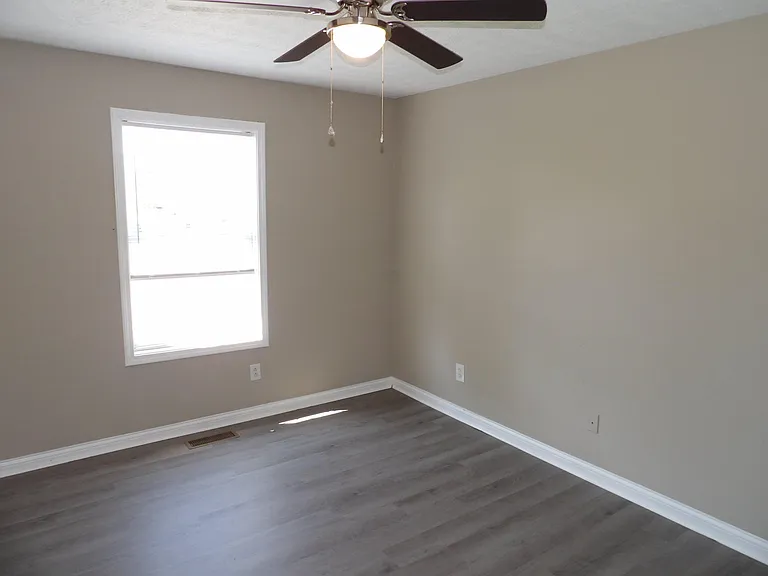 312 Bypass Plaza Dr — Photo 40