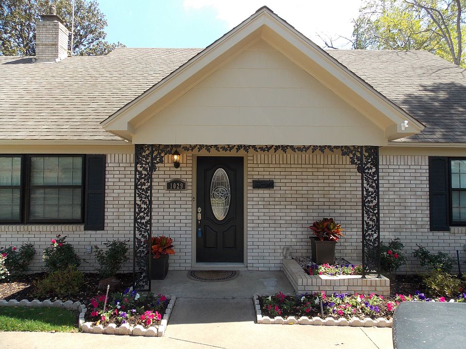 Newly listed.
