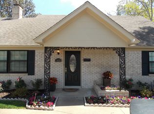 1029 Forrest Dr, Arlington, TX 76012