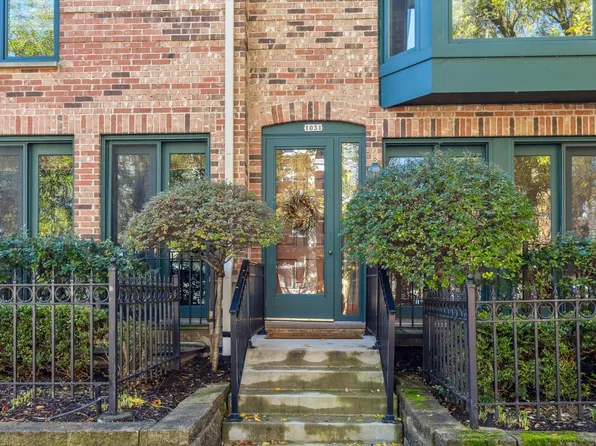 1031 East Lyon STREET, Milwaukee, WI 53202