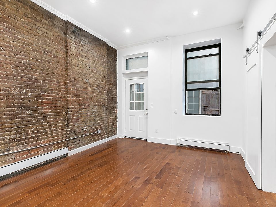 1st image of 264 Elizabeth St APT 1