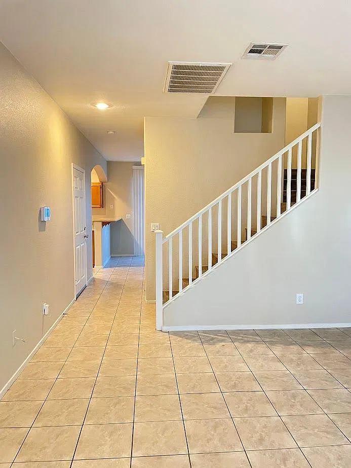 3 bed, 1531 sqft, $1,700 — Photo 2