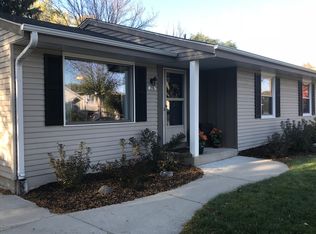 210 Rivera Dr, Waukesha, WI 53189