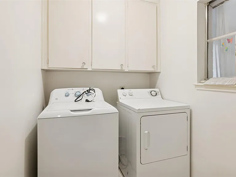 2303 Kipling St — Photo 17