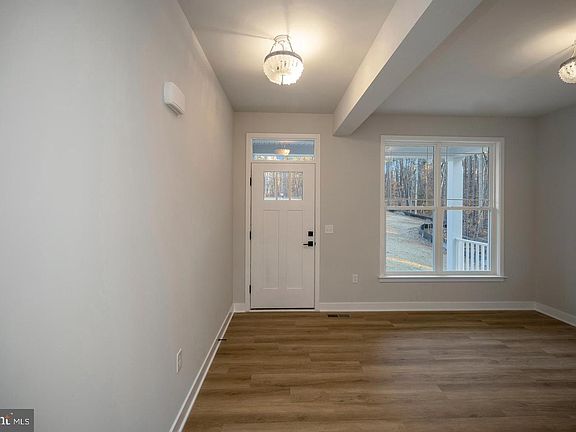 5th image of 10631 Plank Rd