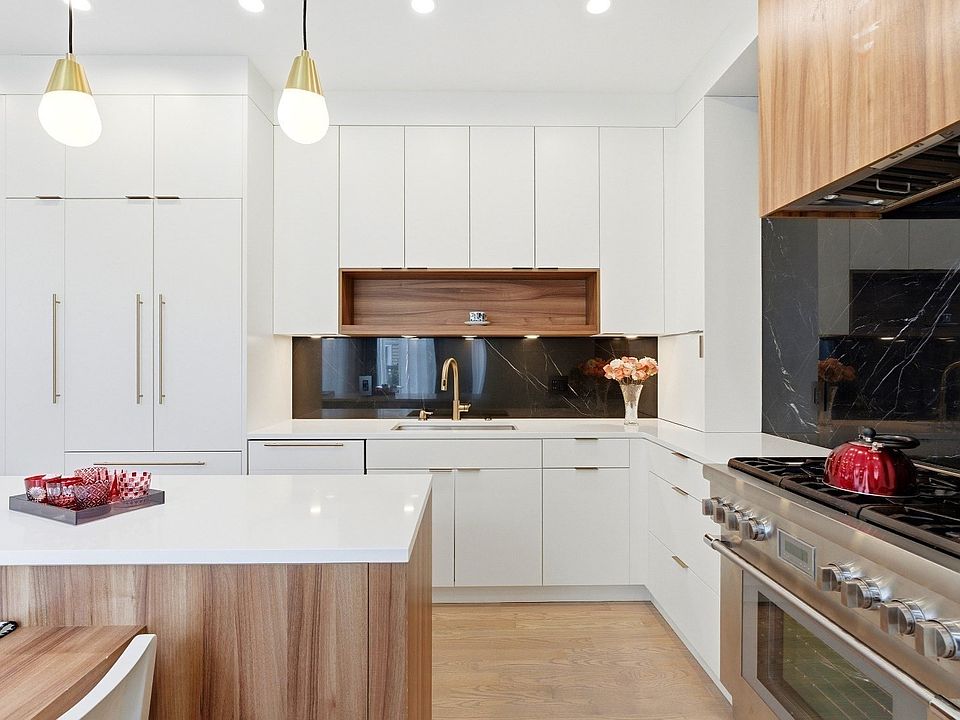 1st image of 70 Walker St