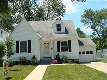 1st image of 204 Gibson St