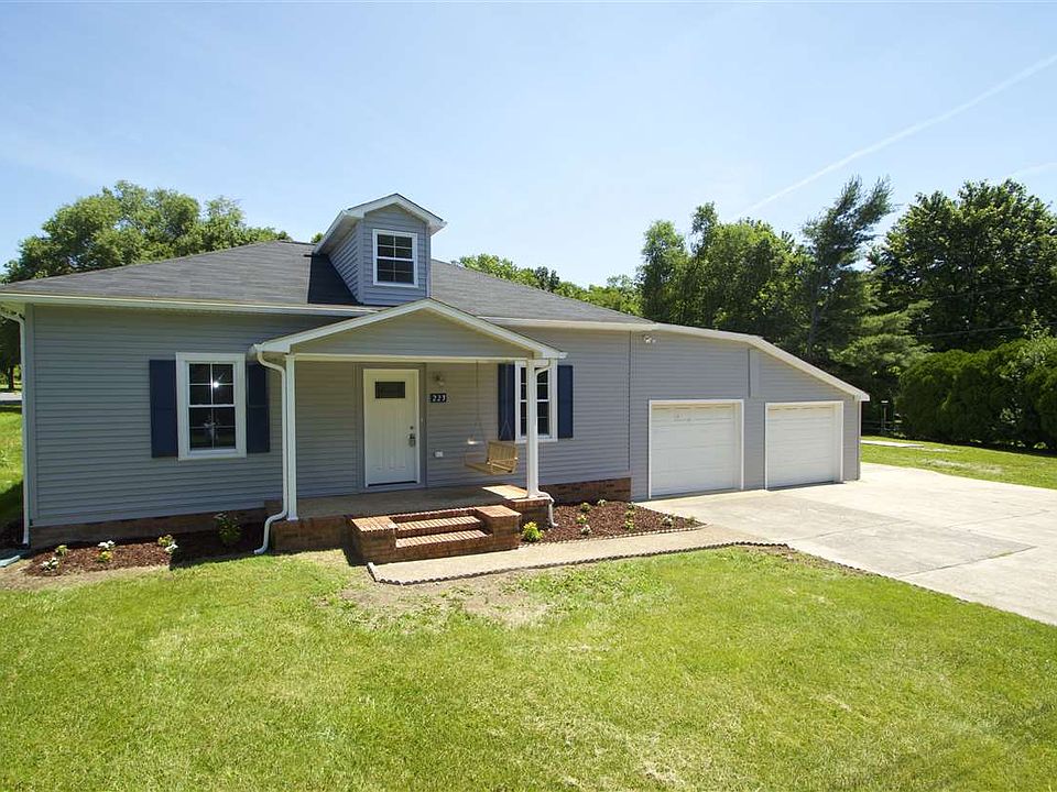 1st image of 223 Grasshopper Ln