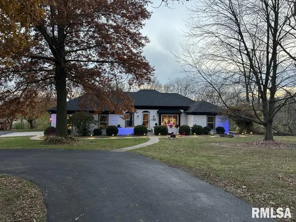 609 N Swords Ave, West Peoria, IL 61604