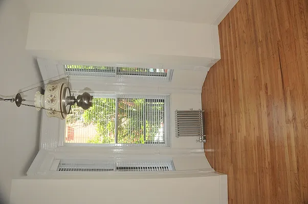 Rented by New York Realty Minimax Inc | media 15