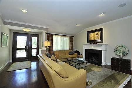 1st image of 14490 Oak Pl