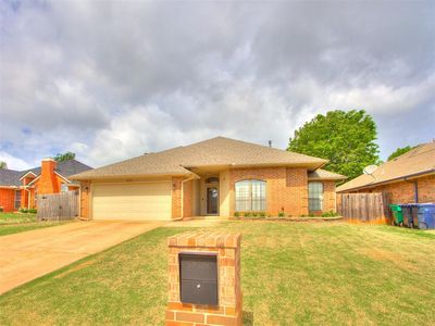 8213 Wilshire Ridge Dr, Oklahoma City, OK, 73132