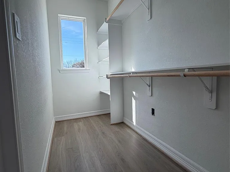 9307 Noel St — Photo 5
