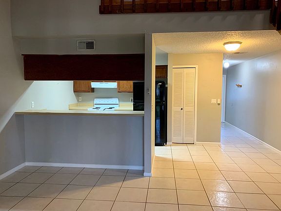 5th image of 12262 Fox Hound Ln