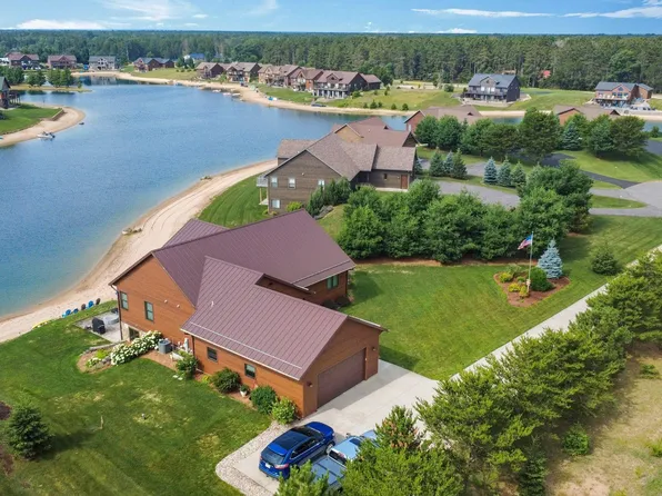 N8494 Northwater Cir, New Lisbon, WI 53950