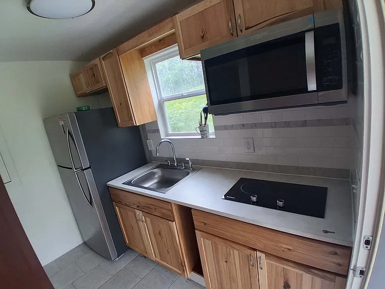 903 Harding Ave #B — Photo 9