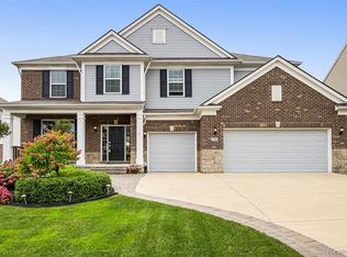 1149 Atlanta Dr, Orion, MI 48359