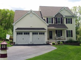 35 Glen St, Uxbridge, MA 01569