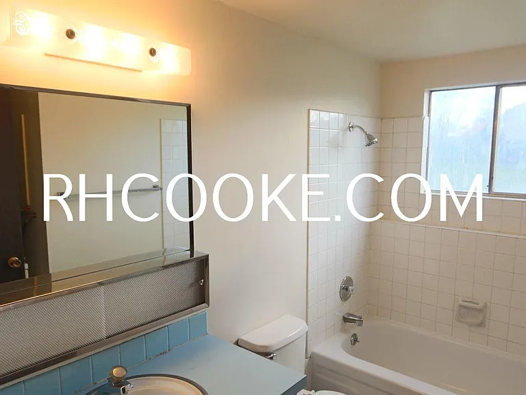 13806 E Mission Ave — Photo 6