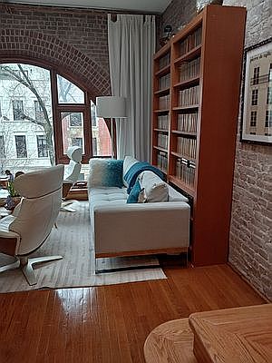 3rd image of 138 W 95th St #3