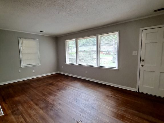 5th image of 4514 Dunn Ave
