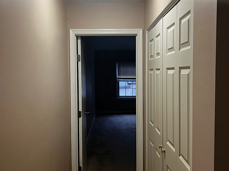 405 Camberley Way #D — Photo 15