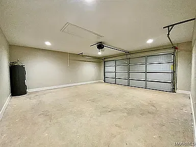426 Gritney Rd — Photo 2