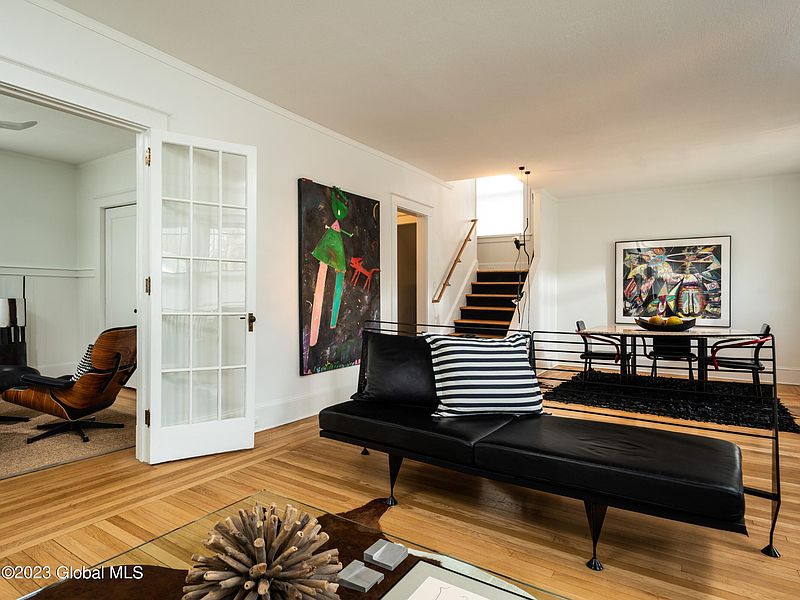2nd image of 126 Lincoln Avenue