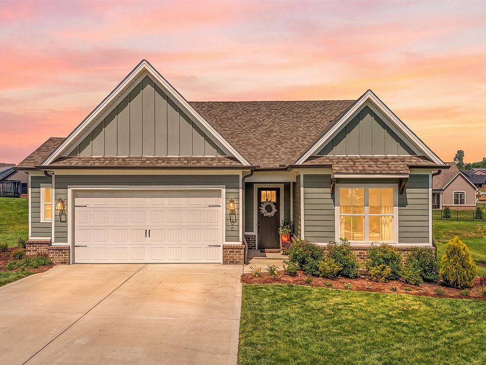 1st image of 146 Clover Cir