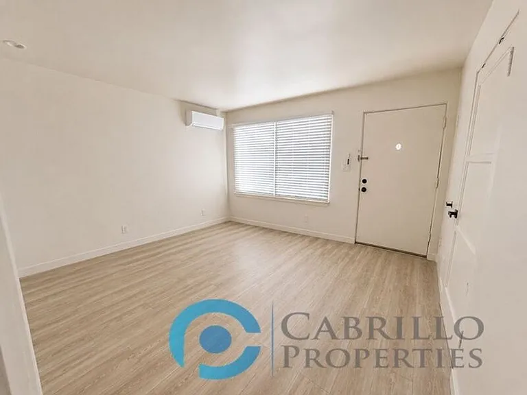 4571 North Ave — Photo 25