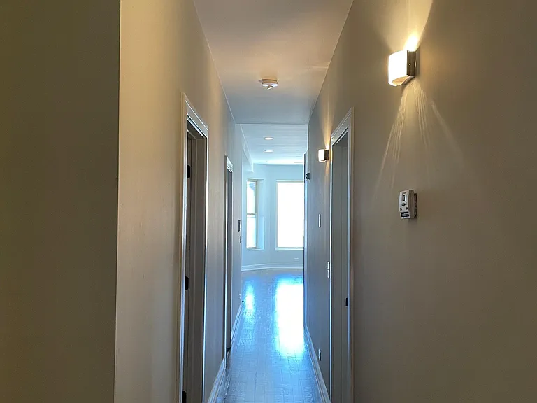 6551 S Ingleside Ave #1N — Photo 2