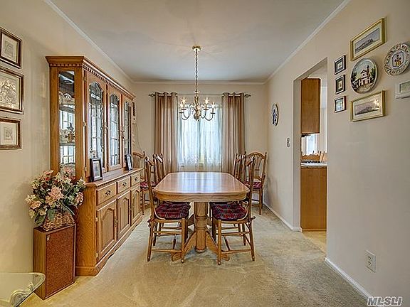 5th image of 412 N Queens Ave