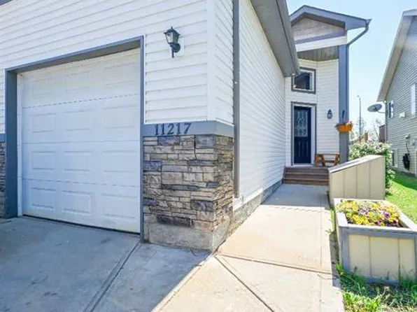 11217 N 69th Ave, Grande Prairie, AB T8W 0E1
