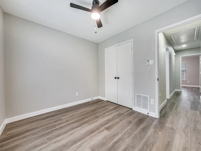 2238 Arroyo Ave — Photo 3