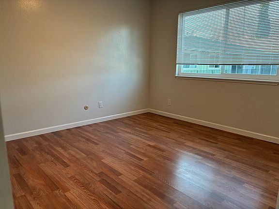 3rd image of 1416 Regent St #4