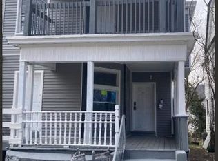 915 Edgewood Ave, Trenton, NJ