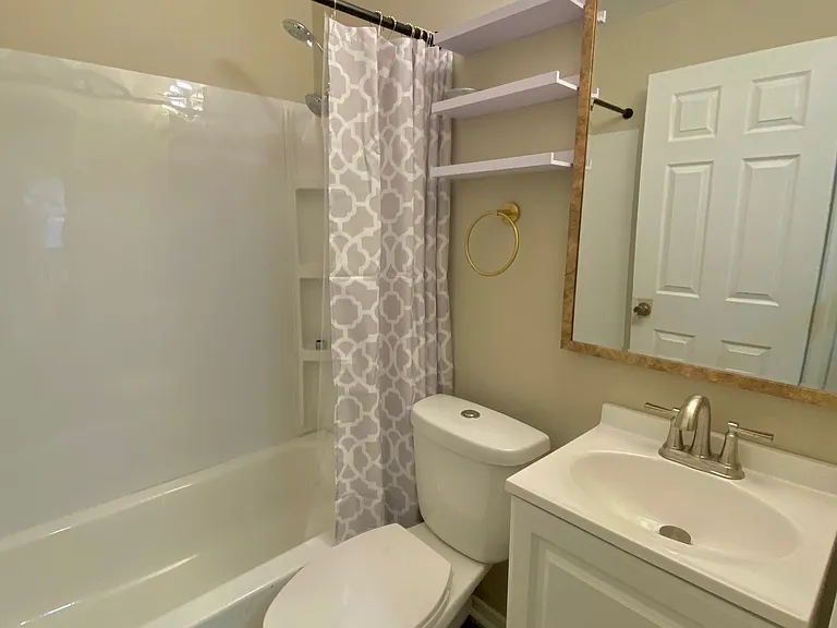262 N Cherrywood Ave — Photo 15
