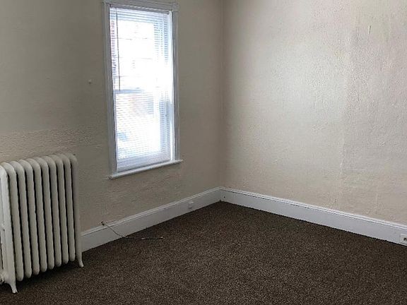 12' x 13' Living room with two closets (view from top of sta