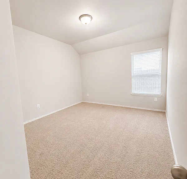 187 Limerick Rd — Photo 4