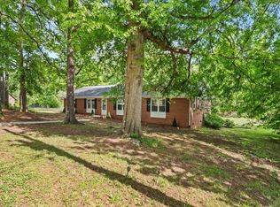 40 Amy Ln, Taylors, SC 29687