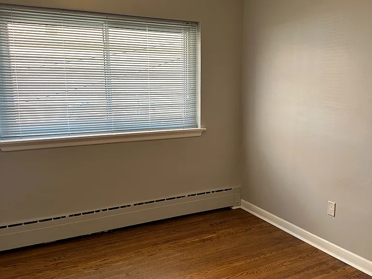 34 Rosewell Ave #1 — Photo 14