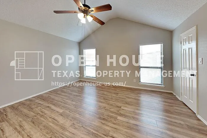 4403 Santa Cruz Ln — Photo 24