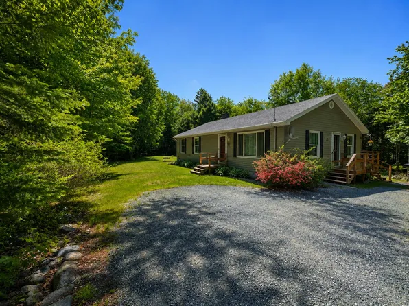 42 Sandy Acres Drive, Sullivan, ME 04664