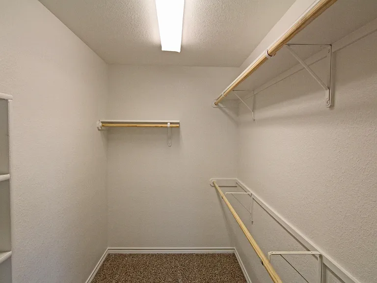 631 Westfield Blvd — Photo 13