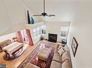 90 Woodlake Dr, Marlton, NJ 08053