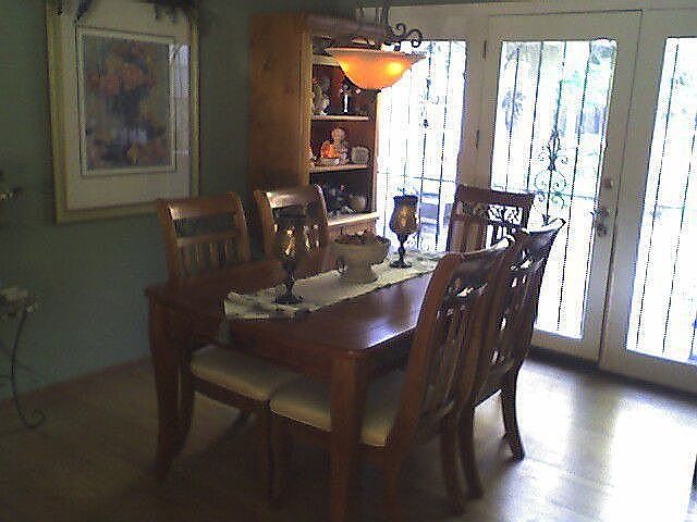 Hardwood floors in Dining, Living Rm, upstairs Bedroom
