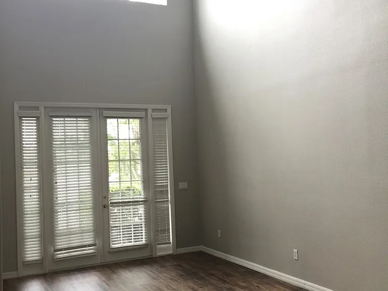 2371 Chatham Place Dr — Photo 2
