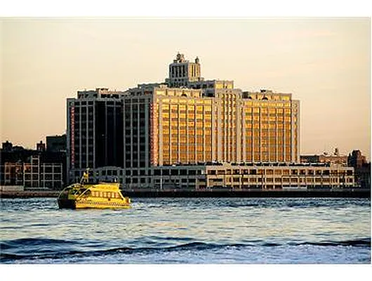 Sold by Douglas Elliman | media 24