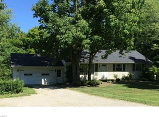 8860 Crackel Rd, Chagrin Falls, OH 44023