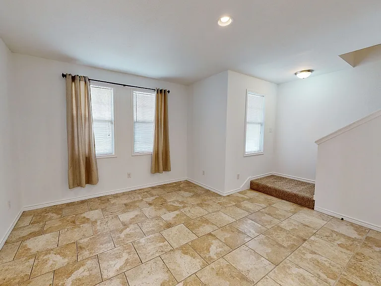 306 Holik St — Photo 7